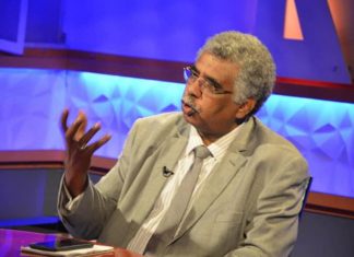 “هم يحلمون والشيطان يحلم”.. قيادي بـ”قحت”: النظام البائد “معذور” “هم يحلمون والشيطان يحلم”.. قيادي بـ”قحت”: النظام البائد “معذور”