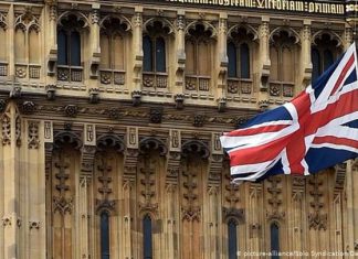 المملكة المتحدة تساعد في تسوية ديون السودان ودعم تعافيه الاقتصادي المملكة المتحدة تساعد في تسوية ديون السودان ودعم تعافيه الاقتصادي