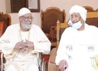 البرهان يطمئن علي صحة الفنان عبد الرحمن عبدالله البرهان يطمئن علي صحة الفنان عبد الرحمن عبدالله