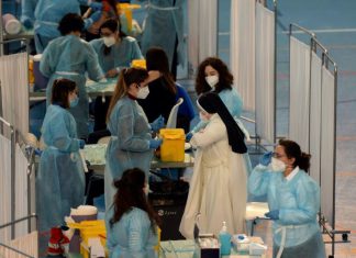 تحذير من مخاطر التدخين بعد أخذ لقاح كورونا تحذير من مخاطر التدخين بعد أخذ لقاح كورونا