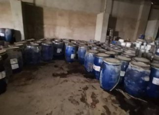 ضبط ٣٠٠ برميل من المواد الكيميائية المنتهية الصلاحية بالخرطوم ضبط ٣٠٠ برميل من المواد الكيميائية المنتهية الصلاحية بالخرطوم