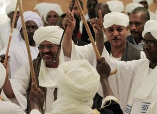 متضررو دلتا طوكر: نافذون من النظام البائد تورطوا في توزيع مشاريع للدفاع الشعبي وجهاز الأمن متضررو دلتا طوكر: نافذون من النظام البائد تورطوا في توزيع مشاريع للدفاع الشعبي وجهاز الأمن