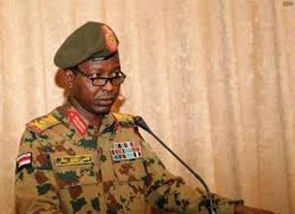 كباشي والسفير المصري يبحثان العلاقات الثنائية كباشي والسفير المصري يبحثان العلاقات الثنائية