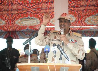 دقلو: الدعم السريع خرج من “رحم” القوات المسلحة بقانون مجاز في البرلمان دقلو: الدعم السريع خرج من “رحم” القوات المسلحة بقانون مجاز في البرلمان