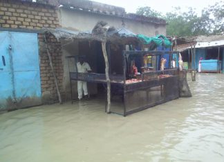 أمطار غزيرة بالعيلفون والمواطنون يشكون غياب السلطات أمطار غزيرة بالعيلفون والمواطنون يشكون غياب السلطات