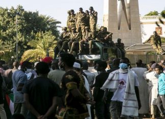 لافتات ونزاعات قبلية تسمم سماء سودان ما بعد الثورة لافتات ونزاعات قبلية تسمم سماء سودان ما بعد الثورة