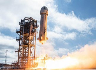 أول رحلة سياحية للفضاء على متنها الملياردير جيف بيزوس أول رحلة سياحية للفضاء على متنها الملياردير جيف بيزوس