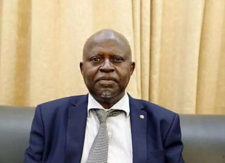 وزير الطاقة والنفط يلتقي وفد شركة هاليبرتون الامريكية ونوبيا الوطنية وزير الطاقة والنفط يلتقي وفد شركة هاليبرتون الامريكية ونوبيا الوطنية