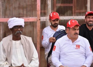 المنظمة التركية توزع لحوم الأضاحي بمحلية أمبدة المنظمة التركية توزع لحوم الأضاحي بمحلية أمبدة