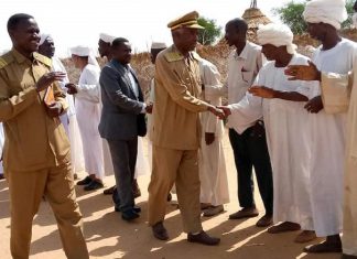 وفد وزاري من شمال دارفور يتفقدأوضاع النازحين بريفي الفاشر وفد وزاري من شمال دارفور يتفقدأوضاع النازحين بريفي الفاشر