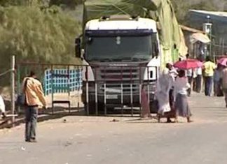 السلطات تواصل اغلاق معبر القلابات الحدودي لليوم الثاني علي التوالي السلطات تواصل اغلاق معبر القلابات الحدودي لليوم الثاني علي التوالي