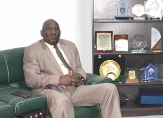 النائب العام: اكتشاف 3 مقابر يرجح أنها لضحايا أعدمهم البشير النائب العام: اكتشاف 3 مقابر يرجح أنها لضحايا أعدمهم البشير