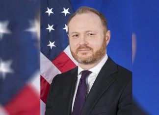 مبعوث مكافحة الإرهاب بالخارجية الأميركية قد يكون أول سفير أميركي إلى السودان منذ عقود مبعوث مكافحة الإرهاب بالخارجية الأميركية قد يكون أول سفير أميركي إلى السودان منذ عقود