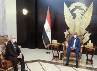 الجزائر تقترح لقاء قادة ثلاثي لحسم لحل أزمة سد النهضة والسودان يقبل الجزائر تقترح لقاء قادة ثلاثي لحسم لحل أزمة سد النهضة والسودان يقبل