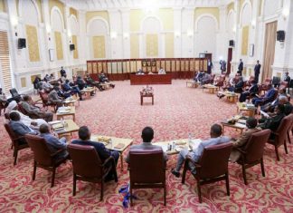 “قرار واحد لمسار الوسط والشمال”.. قرارات جديدة للجنة تنفيذ اتفاق السلام “قرار واحد لمسار الوسط والشمال”.. قرارات جديدة للجنة تنفيذ اتفاق السلام