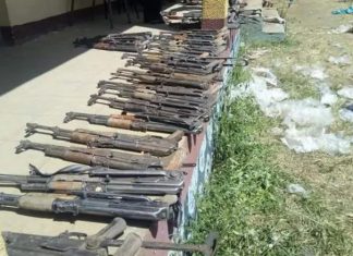 ضبط أسلحة وذخائر على الحدود مع إثيوبيا في طريقها إلى الخرطوم ضبط أسلحة وذخائر على الحدود مع إثيوبيا في طريقها إلى الخرطوم