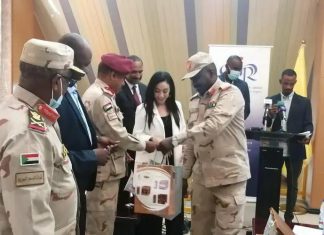 قوات الدعم السريع تؤكد التزامها بتقديم نموذج يراعي حقوق الانسان قوات الدعم السريع تؤكد التزامها بتقديم نموذج يراعي حقوق الانسان