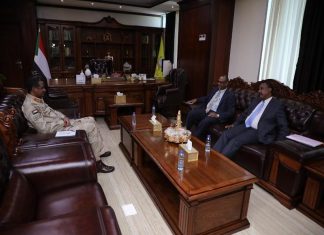 لقاء بين عرمان وحميدتي.. أي ملفات كانت على الطاولة؟ لقاء بين عرمان وحميدتي.. أي ملفات كانت على الطاولة؟