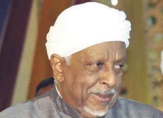 الميرغنى : يطالب القوى السياسية ان تكون على قدر المسؤولية وتحديات المرحلة. الميرغنى : يطالب القوى السياسية ان تكون على قدر المسؤولية وتحديات المرحلة.