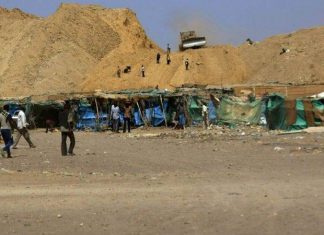 شعبة المعادن ترفض إيقاف المعدنين الأهليين وتطالب بتوزيعهم في جمعيات انتاجية شعبة المعادن ترفض إيقاف المعدنين الأهليين وتطالب بتوزيعهم في جمعيات انتاجية