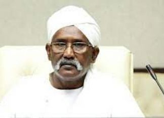 والى غرب كردفان يدعو السياسيين للبعد عن الجيش وتركه لمهامه والى غرب كردفان يدعو السياسيين للبعد عن الجيش وتركه لمهامه