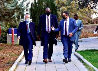 تطورات جديدة.. شركات التعدين ترفض إستلام “شيكات” القومة لدارفور تطورات جديدة.. شركات التعدين ترفض إستلام “شيكات” القومة لدارفور