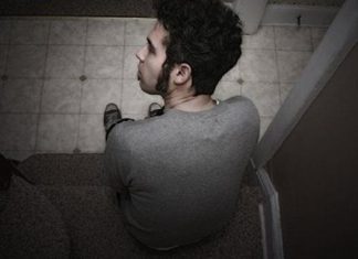 طبيب نفسي: الاكتئاب له فوائد وهناك نوعين أحدهما “الضاحك” طبيب نفسي: الاكتئاب له فوائد وهناك نوعين أحدهما "الضاحك"