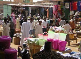 حملة لتنظيم الأسواق وإزالة المخالفات بسوق أمدرمان حملة لتنظيم الأسواق وإزالة المخالفات بسوق أمدرمان