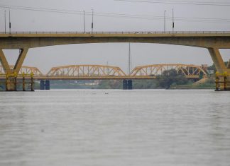 قتلى جراء السيول في إثيوبيا.. والنيل يفيض في السودان قتلى جراء السيول في إثيوبيا.. والنيل يفيض في السودان