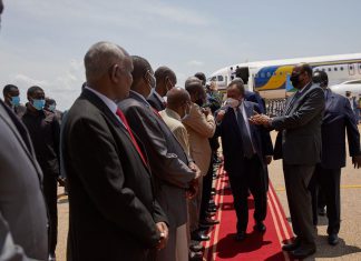 حمدوك يصل جوبا في زيارة تستغرق ثلاثة أيام حمدوك يصل جوبا في زيارة تستغرق ثلاثة أيام