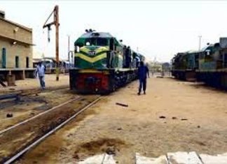 هيئة سكك حديد السودان توقع مذكرة تفاهم مع شركة لنقل الحاويات عبر القارات هيئة سكك حديد السودان توقع مذكرة تفاهم مع شركة لنقل الحاويات عبر القارات