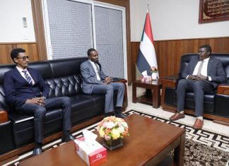 حجر يلتقي بوفد لجنة تسيير المفوضية القومية لحقوق الإنسان حجر يلتقي بوفد لجنة تسيير المفوضية القومية لحقوق الإنسان