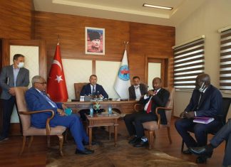 توقيع اتفاقيات بين السودان وتركيا في مجال الثروة الحيوانية توقيع اتفاقيات بين السودان وتركيا في مجال الثروة الحيوانية