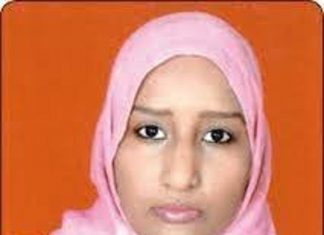 أسرة الشهيدة سارة تسلم حمدوك خطاباً تستهجن فيه رفض النيابة إعادة محاكمة القاتل أسرة الشهيدة سارة تسلم حمدوك خطاباً تستهجن فيه رفض النيابة إعادة محاكمة القاتل
