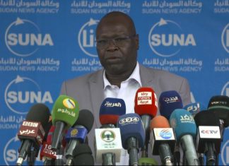 توقيع اتفاق بين “المسيرية الزرق والحمر” بالقصر الجمهوري توقيع اتفاق بين “المسيرية الزرق والحمر” بالقصر الجمهوري