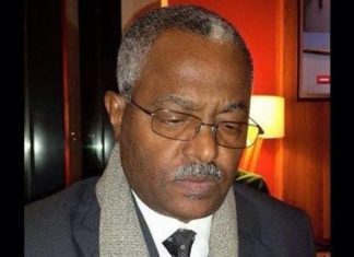 قيادي بمركزي التغيير: إغلاق الشرق وإحداث الفوضى بغرض تحالف “الفلول” مع العسكر قيادي بمركزي التغيير: إغلاق الشرق وإحداث الفوضى بغرض تحالف “الفلول” مع العسكر