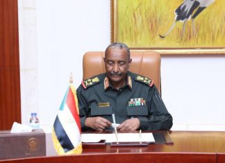 البرهان :لا تستطيع أي جهة إبعاد القوات المسلحة عن المشهد في السودان البرهان :لا تستطيع أي جهة إبعاد القوات المسلحة عن المشهد في السودان