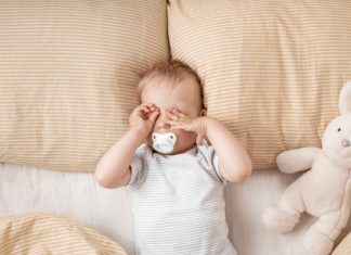 كيف نساعد أطفالنا على اتباع روتين نوم صحي؟ كيف نساعد أطفالنا على اتباع روتين نوم صحي؟