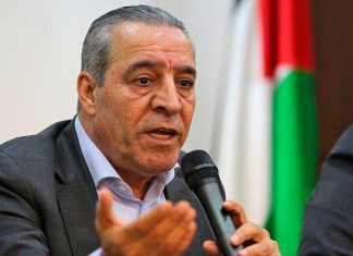 وزير فلسطيني يدعو الخرطوم لإعادة “أموال حماس” إلى السلطة الفلسطينية وزير فلسطيني يدعو الخرطوم لإعادة “أموال حماس” إلى السلطة الفلسطينية