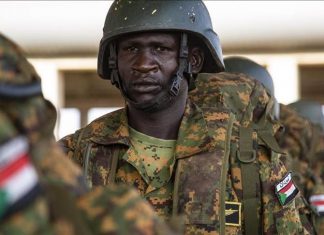 مستشار البرهان: الدعوة لهيكلة الجيش هدفها ترك السودان بلا مخالب مستشار البرهان: الدعوة لهيكلة الجيش هدفها ترك السودان بلا مخالب