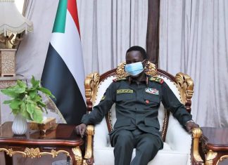 كباشي : نعمل على حل عاجل لقضية الشرق عبر بلورة رؤية موحدة من كل أجهزة الحكم الانتقالي كباشي : نعمل على حل عاجل لقضية الشرق عبر بلورة رؤية موحدة من كل أجهزة الحكم الانتقالي