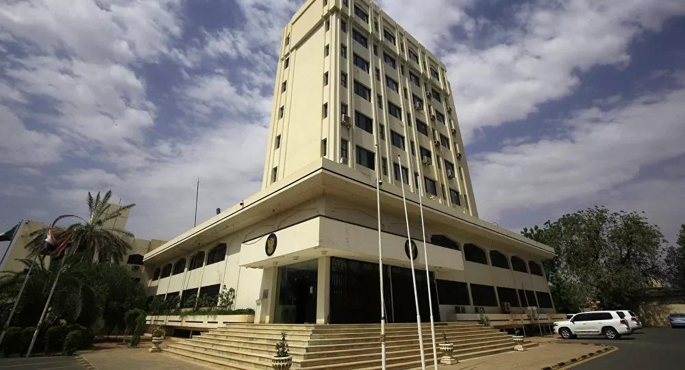 الخارجية السودانية تصدر بيانا بشأن لقاء وزير العدل بوزراء إسرائيليين في الإمارات