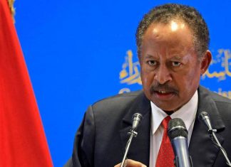 حمدوك: الأزمة الحالية أسوأ وأخطر وتهدد بلادنا بِشر مستطير حمدوك: الأزمة الحالية أسوأ وأخطر وتهدد بلادنا بِشر مستطير