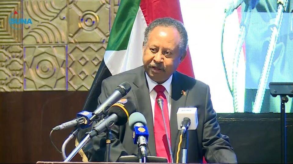 حمدوك: الأوطان لا تبنى بالحزازات الشخصية والانفعالات العابرة