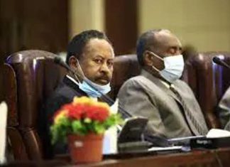 السودان.. هل ستعود الحكومة المختطفة؟ لقاءات حمدوك والبرهان.. مساعي احتواء الأزمة بعيداً عن المزايدات السياسية