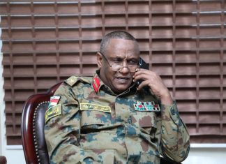 وصفه بوزير الصدفة .. أبو هاجة : حديث أحد الوزراء في قناة “الجزيرة” جاء بدافع الخوف من شيء قادم وصفه بوزير الصدفة .. أبو هاجة : حديث أحد الوزراء في قناة “الجزيرة” جاء بدافع الخوف من شيء قادم