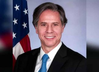 شوقي عبدالعظيم: المجتمع الدولي يرى حمدوك ممثلا للشعب السوداني سكاي نيوز عربية شوقي عبدالعظيم: المجتمع الدولي يرى حمدوك ممثلا للشعب السوداني سكاي نيوز عربية