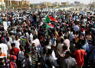 الطب الشرعي السوداني: مقتل 7 متظاهرين على الأقل منذ الاستيلاء العسكري على السلطة الطب الشرعي السوداني: مقتل 7 متظاهرين على الأقل منذ الاستيلاء العسكري على السلطة