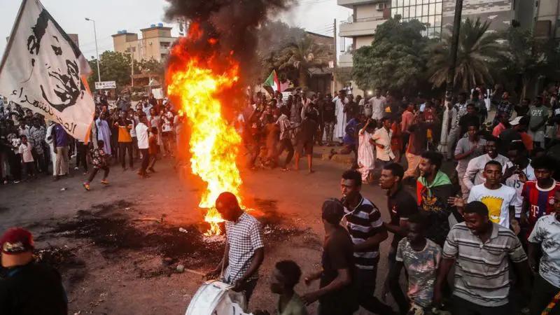 انقلاب السودان: استمرار الحشد لموكب 30 أكتوبر والجيش يبحث عن رئيس للوزراء