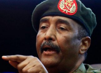 البرهان: لدينا ملاحظات حول القاعدة البحرية الروسية وتعاوننا لم ينقطع البرهان: لدينا ملاحظات حول القاعدة البحرية الروسية وتعاوننا لم ينقطع